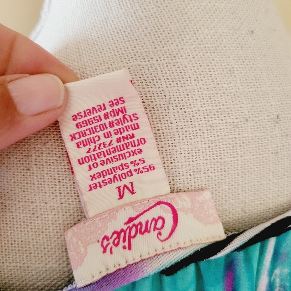 Candies subliminal cold shoulder blouse size mediu - Picture 6 of 6